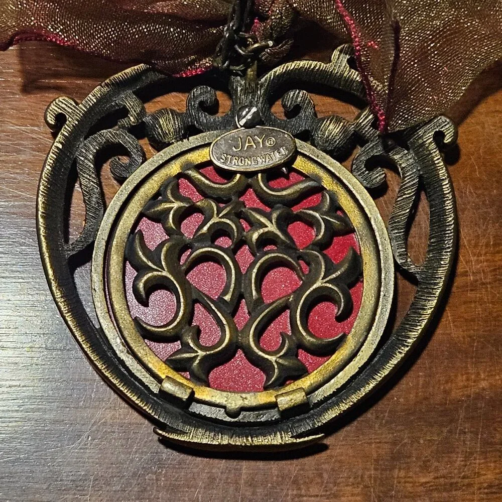 RARE JAY STRONGWATER VICTORIAN HEART CRYSTAL ENAMEL HANGING MINI FRAME ORNAMENT